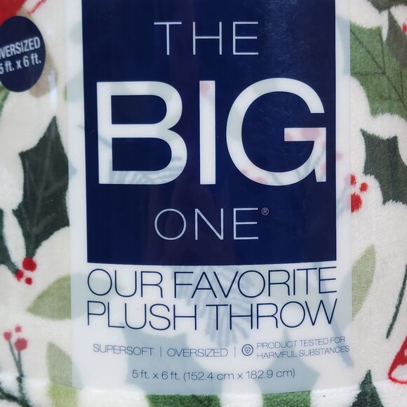 The Big One Oversized Soft Plush Throw Blanket 5'X6' Holiday Bow Mushroom Holly - Picture 4 of 9